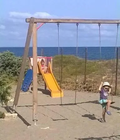 In S'oru De Su Mare. Sulla Spiaggia Veranda, Giardino, Tramonti. Wi-fi Semesterbostad