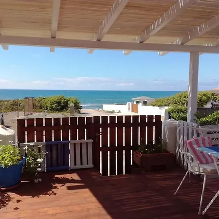 Semesterbostad In S'oru De Su Mare. Sulla Spiaggia Veranda, Giardino, Tramonti. Wi-fi *