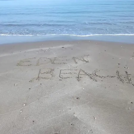 In S'oru De Su Mare. Sulla Spiaggia Veranda, Giardino, Tramonti. Wi-fi Semesterbostad
