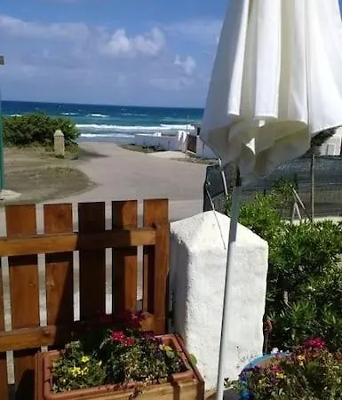 Semesterbostad In S'oru De Su Mare. Sulla Spiaggia Veranda, Giardino, Tramonti. Wi-fi *